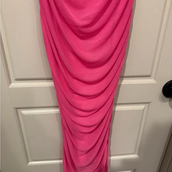 UPTOWN USA Strapless Hot Pink Dress - Medium 🩷🩷 - Picture 4 of 6
